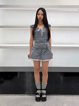 「EMODA（エモダ）のフロントボタン2WAYトップ（シャツ/ブラウス、ブルー系）」を使った、ユカさん（レディース・155cm）の夏コーディネート