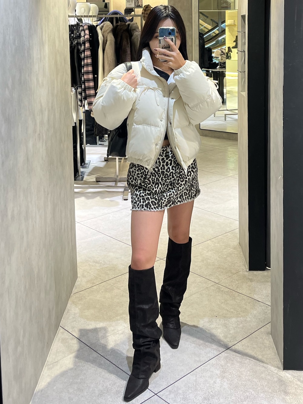 ダウンジャケット/コートを使った「ギャル」の人気ファッション