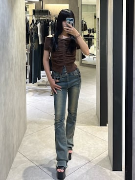 「EMODA（エモダ）のサイドオープンバルキーサンダル（サンダル）」を使った、関口優香さん（レディース・155cm）の秋コーディネート