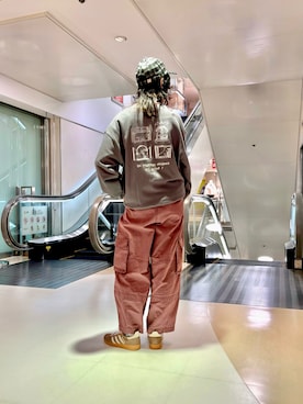 「アイテム（カーゴパンツ）」を使った、ayariさん（レディース・167cm）の秋コーディネート