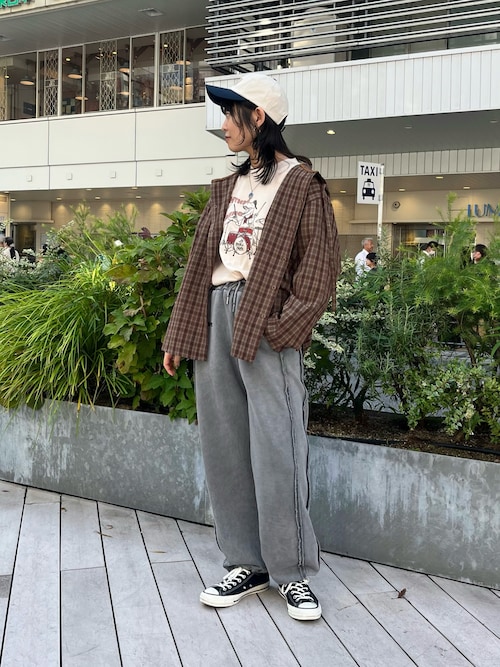 セール】【m:rex】ミニ恐竜刺しゅうスウェットパンツ（その他パンツ