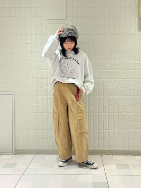 「アイテム（カーゴパンツ）」を使った、ayariさん（レディース・167cm）の秋コーディネート