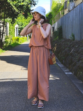 「夏ルックで気分アップ」｜「アイテム（オールインワン・サロペット）」を使った、てさん（レディース・164cm）の夏コーディネート
