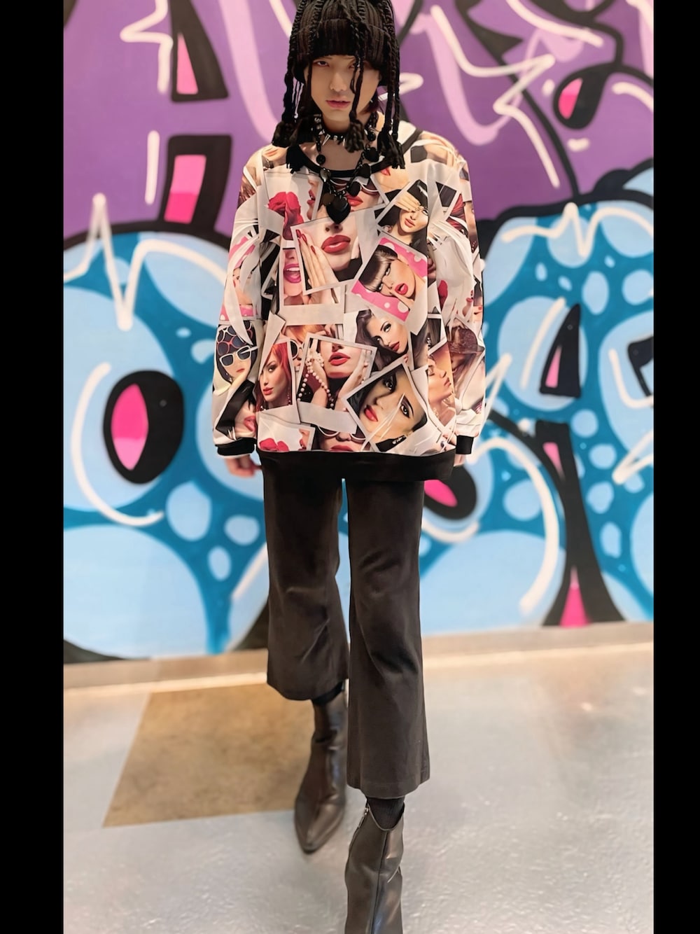 「ニット帽、黒、ヒールブーツ、ドレッド帽子、春服、ootd」｜「XUのアイテム（ニットキャップ/ビーニー、ブラック系）」を使った、孕さん（メンズ・165cm）の春コーディネートの1枚目の写真