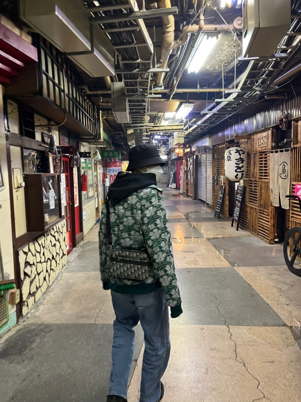 「Needlesのアイテム（ジャケット/アウター、グリーン系）」を使った、nemane2cさん（メンズ・170cm）の春コーディネートの1枚目の写真