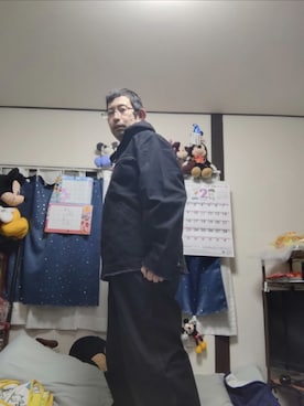 「GU（ジーユー）のアイテム（パンツ、ブラック系）」を使った、astronomicalloveさん（メンズ・169cm）の春コーディネート