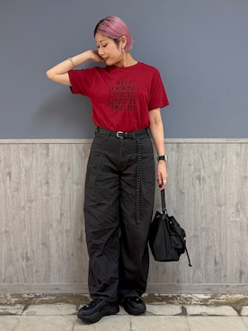 「SOMETHING（サムシング）のSOMETHING(サムシング)サマータックカーブパンツ（その他パンツ、グレー系）」を使った、ナチさん（レディース・163cm）の夏コーディネート