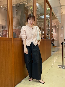 「カシミヤ」｜「アイテム（チノパンツ）」を使った、YUKO ONOさん（レディース・155cm）の秋コーディネート