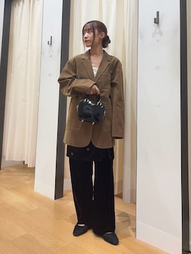 「キャメル」｜「アイテム（その他アウター）」を使った、菜乃さん（レディース・155cm）の秋コーディネート
