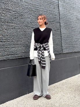 「ブルー」｜「アイテム（スウェットパンツ）」を使った、菜乃さん（レディース・155cm）の秋コーディネート