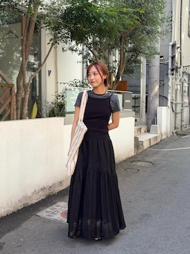 「URBAN RESEARCH（アーバンリサーチ）のニットドッキングティアードワンピース（ワンピース、ブラック系）」を使った、菜乃さん（レディース・155cm）の夏コーディネート