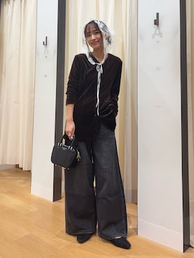 「アイテム（マフラー）」を使った、菜乃さん（レディース・155cm）の秋コーディネート
