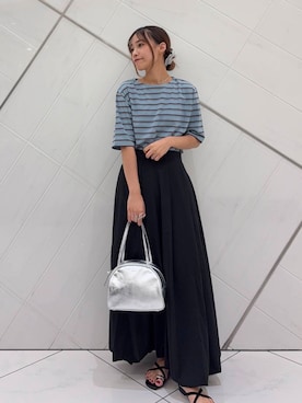 「アイテム（ボストンバッグ、シルバー系）」を使った、菜乃さん（レディース・155cm）の夏コーディネート