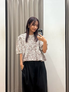 「LAATO（ラート）のアイテム」を使った、菜乃さん（レディース・155cm）の秋コーディネート
