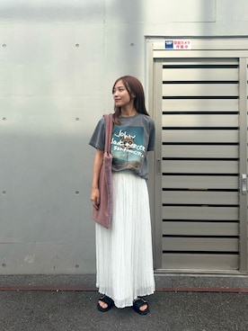 「URBAN RESEARCH（アーバンリサーチ）のアイテム（Tシャツ/カットソー）」を使った、菜乃さん（レディース・155cm）の夏コーディネート