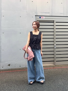 「URBAN RESEARCH（アーバンリサーチ）のインドピンタックレースブラウス（シャツ/ブラウス、ブラック系）」を使った、菜乃さん（レディース・155cm）の夏コーディネート