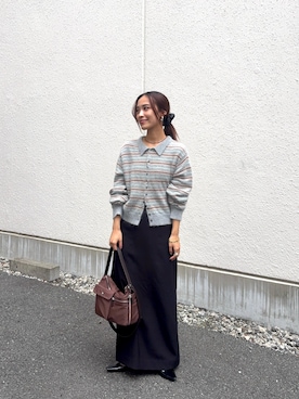 「LAATO（ラート）のpolo knit cardigan（ニット/セーター、グレー系）」を使った、菜乃さん（レディース・155cm）の秋コーディネート