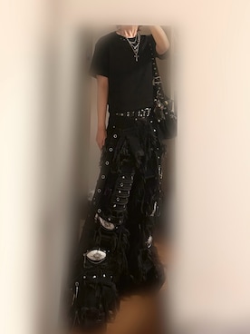 「UNIZ（ユニズ）の【UNIZ】BLACK MONSTER PANTS / 【ユニズ】ブラックモンスターダメージワイドデニムパンツ（デニムパンツ、ブラック系）」を使った、なぎさん（メンズ・160cm）の春コーディネート