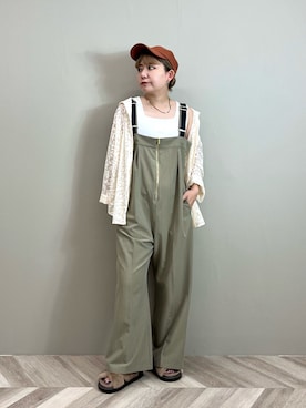 「アイテム（ブレスレット）」を使った、YAMASHITAさん（レディース・156cm）の秋コーディネート