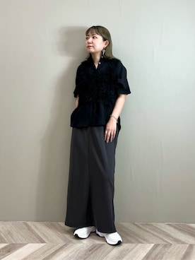 「アイテム（ブレスレット）」を使った、YAMASHITAさん（レディース・156cm）の夏コーディネート