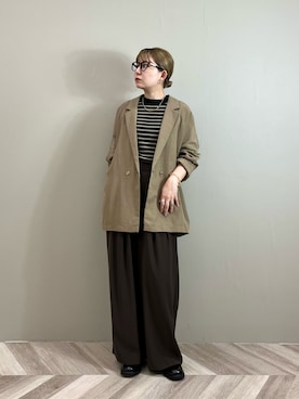 「アイテム（ブレスレット）」を使った、YAMASHITAさん（レディース・156cm）の夏コーディネート