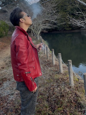 Lewis Leathersのライダースジャケット（レッド系）を使った人気