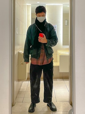 「アイテム（ライダースジャケット、グリーン系）」を使った、Rさん（メンズ・185cm）の冬コーディネート