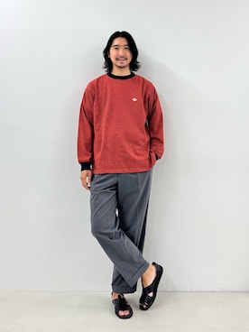 「NOLLEY’S（ノーリーズ）の【DANTON/ダントン】長袖Tシャツ LONG SLEEVE T-SHIRT（DT-C0200）（Tシャツ/カットソー、ピンク系）」を使った、NISHINOさん（メンズ・178cm）の秋コーディネート