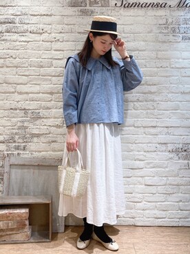 「Samansa Mos2（サマンサ モスモス）のギンガム巾着カゴバッグ（かごバッグ、ホワイト系）」を使った、ユウキさん（レディース・169cm）の春コーディネート