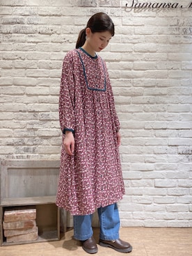 「小花柄ワンピース」｜「アイテム（シューズ）」を使った、ユウキさん（レディース・169cm）の秋コーディネート