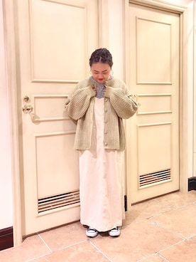 「アイテム（ジャンパースカート、ホワイト系）」を使った、fuchigamikさん（レディース・147cm）の冬コーディネート