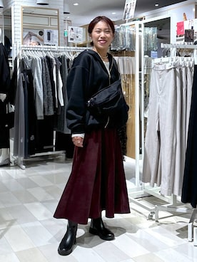 「GLOBAL WORK（グローバルワーク）のアイテム（ボディバッグ/ウエストポーチ）」を使った、MiCAさん（レディース・154cm）の秋コーディネート