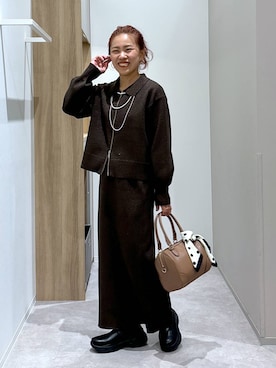 「アイテム（バンダナ/スカーフ）」を使った、MiCAさん（レディース・154cm・30代）の秋コーディネート