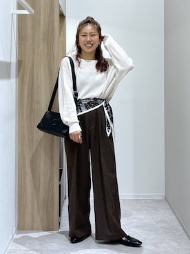 「GLOBAL WORK（グローバルワーク）のらくっション踏めるバブーシュ/136007（その他シューズ、ブラック系）」を使った、MiCAさん（レディース・154cm）の春コーディネート