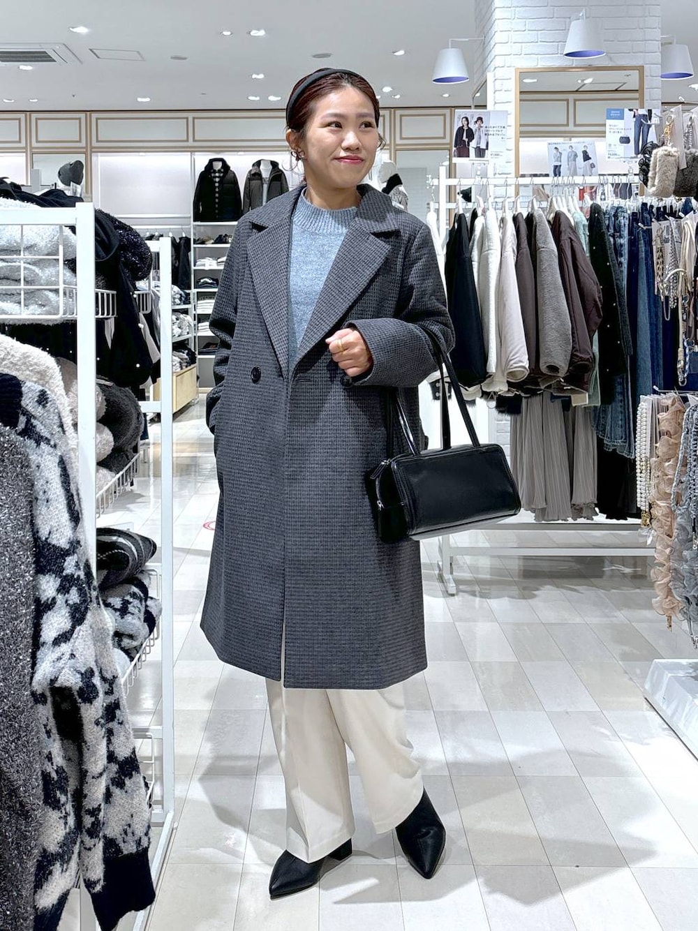 MiCA(GLOBAL WORK イオンレイクタウン)｜LOWRYS FARMのイヤリングを使ったコーディネート - WEAR