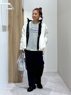 「GLOBAL WORK（グローバルワーク）のGOODデニムバギーパンツ/498388（デニムパンツ）」を使った、MiCAさん（レディース・154cm）の秋コーディネート