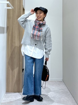 「GLOBAL WORK（グローバルワーク）のアイテム（マフラー）」を使った、MiCAさん（レディース・154cm）の冬コーディネート