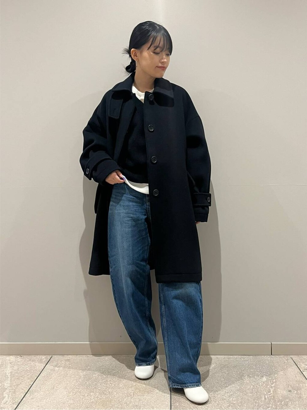 「カジュアル、ベーシック/シンプル」｜「CurensologyのCurensology(カレンソロジー)/ウールカシミヤステッチVネックプルオーバー（ニット/セーター、ブラック系）」を使った、nnhk16さん（レディース・157cm）の冬コーディネートの1枚目の写真