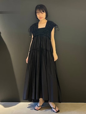 「Curensology（カレンソロジー）の＜スタイリスト室井由美子さんYouTube紹介アイテム＞Curensology(カレンソロジー)/ハンドスモッキングワンピース（ワンピース、ブラック系）」を使った、nnhk16さん（レディース・157cm）の春コーディネート