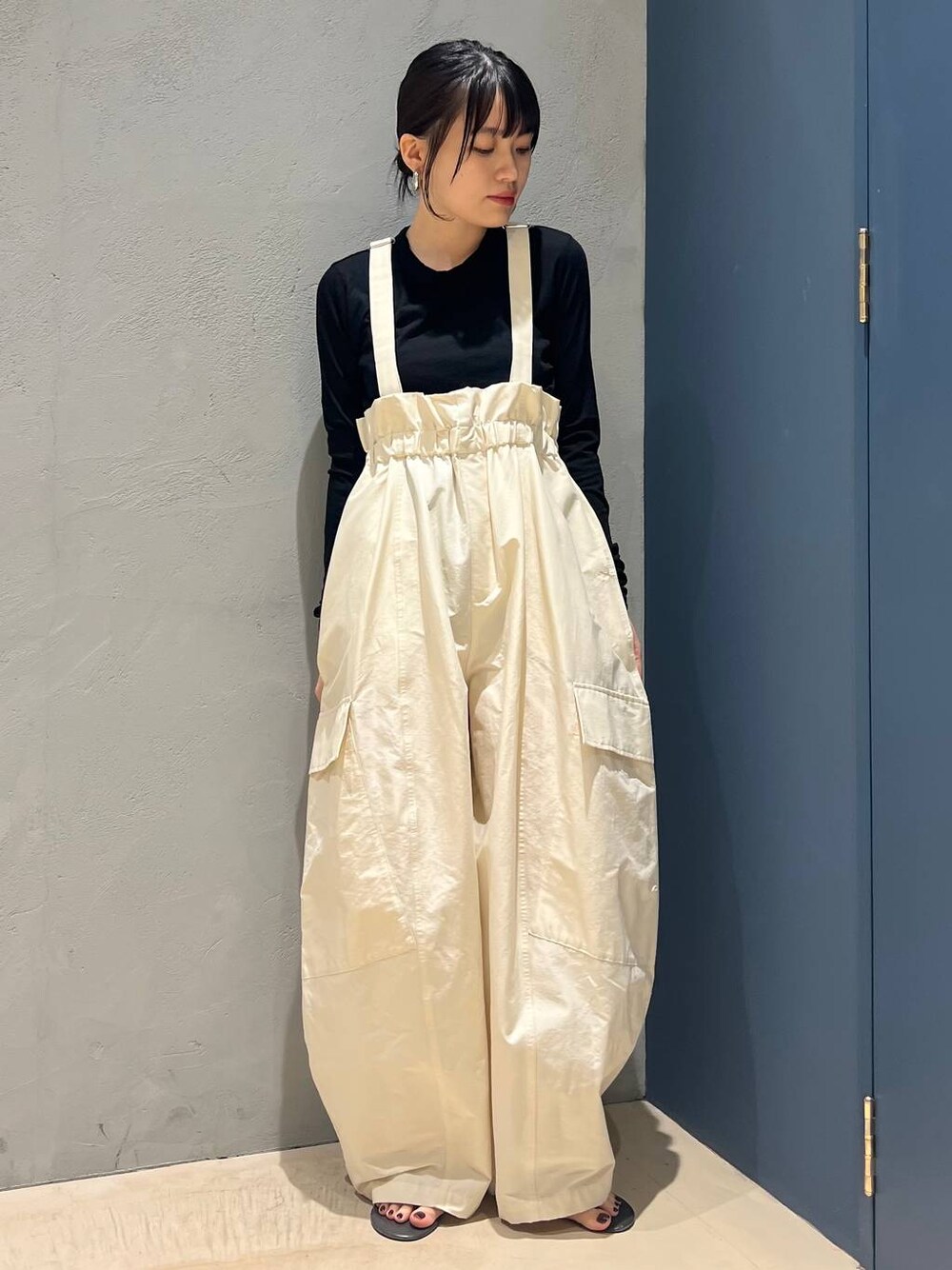 Curensology(カレンソロジー)/コットンナイロンサロペットパンツを使っ