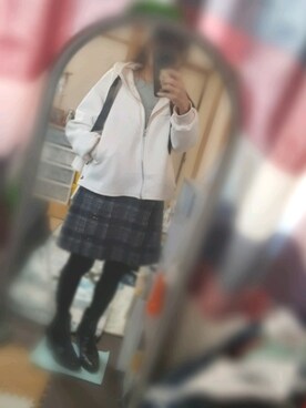 「33℃のアイテム（夹克/外套、ホワイト系）」を使った、ちの🍀冬眠中💤さん（レディース・143cm）の秋コーディネート