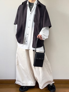「shiki tokyo（シキトウキョウ）のアイテム（スニーカー）」を使った、comoiさん（メンズ・170cm）の春コーディネート