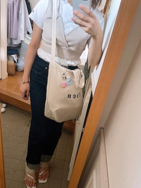 「UNIQLO（ユニクロ）のアイテム（デニムパンツ、ブルー系）」を使った、うなちゃんさん（レディース・162cm）の夏コーディネート