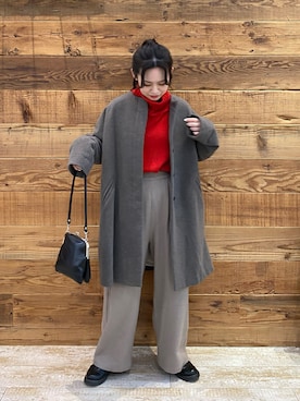 「赤ニット」｜「アイテム（ノーカラーコート）」を使った、yukaさん（レディース・153cm）の冬コーディネート