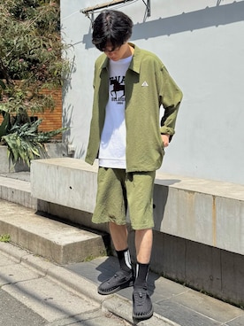 「GEVACO（ゲバコ）のアイテム」を使った、reさん（メンズ・173cm）の春コーディネート