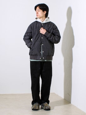 「アイテム（サンダル）」を使った、reさん（メンズ・173cm）の秋コーディネート