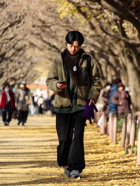 「アイテム（マフラー）」を使った、reさん（メンズ・173cm）の冬コーディネート