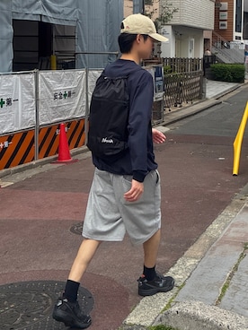 「GLOSTER（グロスター）の【BOY刺繍】ASTLAD CAP（キャップ、ベージュ系）」を使った、reさん（メンズ・173cm）の春コーディネート