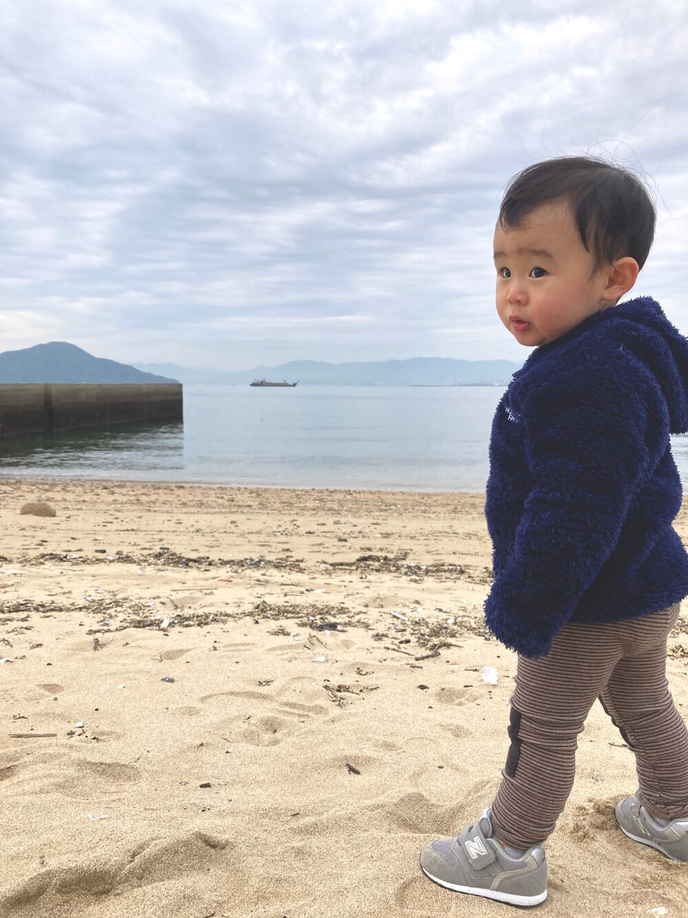 「男の子コーデ、キッズファッション、ニューバランス、ザノースフェイス、お散歩コーデ」｜「THE NORTH FACEのアイテム（その他アウター、ブルー系）」を使った、asawearrrrさん（キッズ・100cm）の夏コーディネートの1枚目の写真