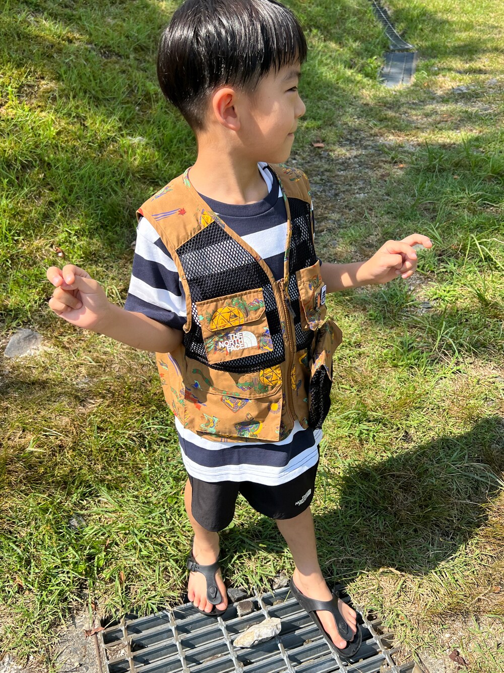 「THE NORTH FACEのアイテム（Tシャツ/カットソー、ブルー系）」を使った、fromkotodesuyoさん（キッズ・120cm）の夏コーディネートの1枚目の写真